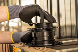 Terrassenbau mit System – Euer Coach Florian zeigt euch wie es geht Terrassenbau mit System – Euer Coach Florian zeigt euch wie es geht