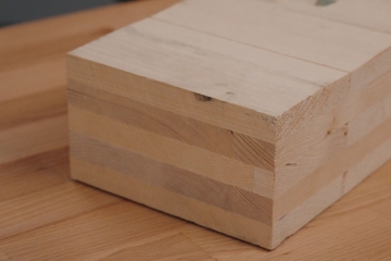 Vollholzprodukte und Holzwerkstoffe